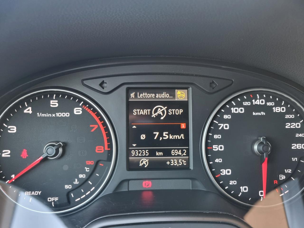 Audi Q2 30 TFSI Business