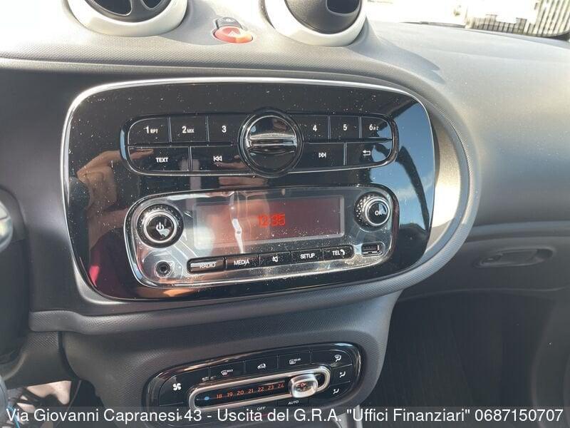 smart fortwo EQ Passion