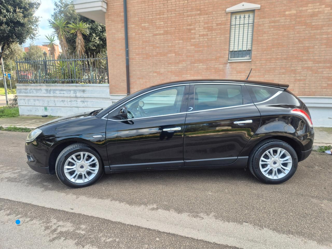 Lancia Delta 1.6 MJT 120cv Business 2014