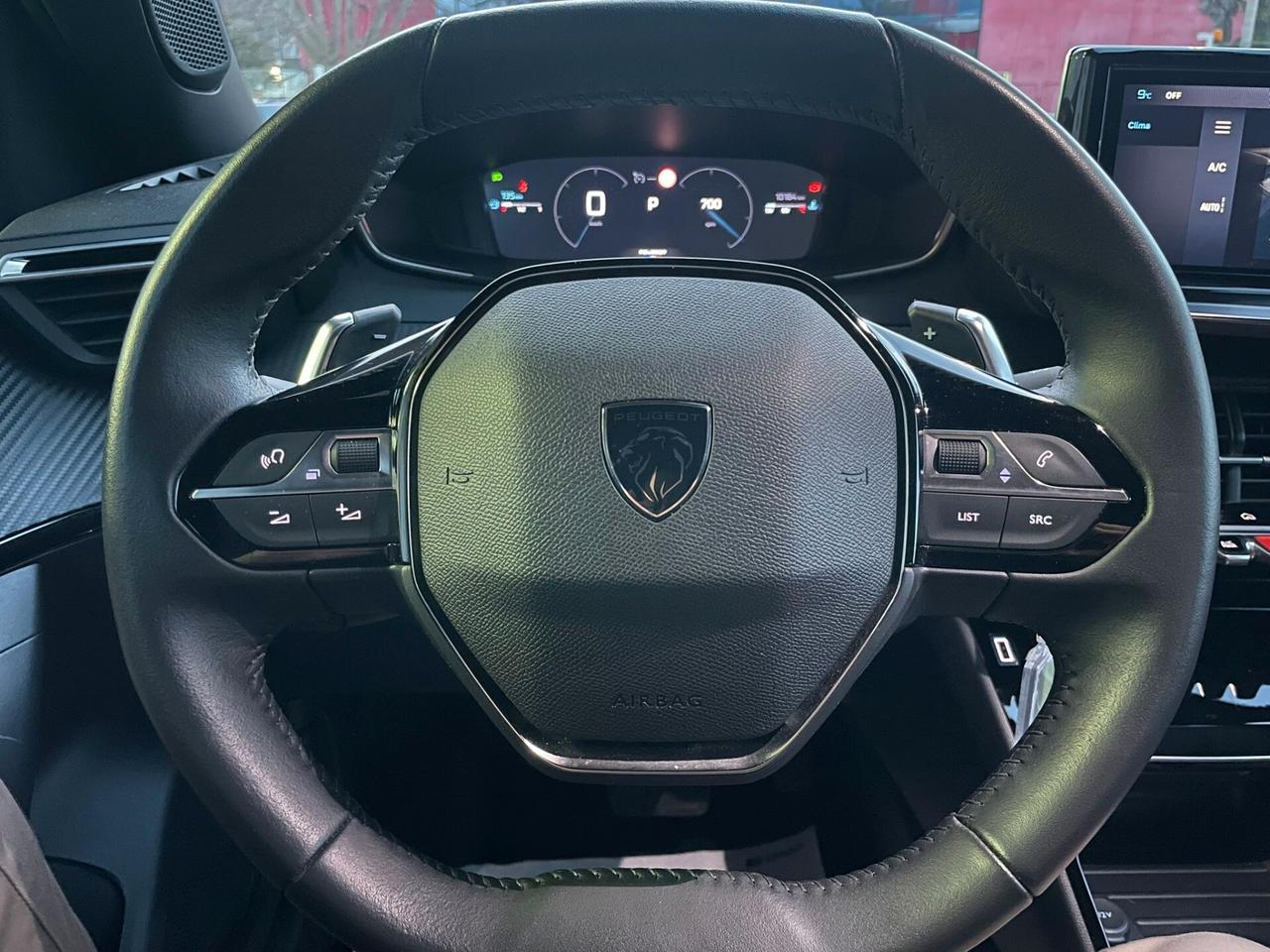 Peugeot 2008 PureTech 130 S&S EAT8 Allure