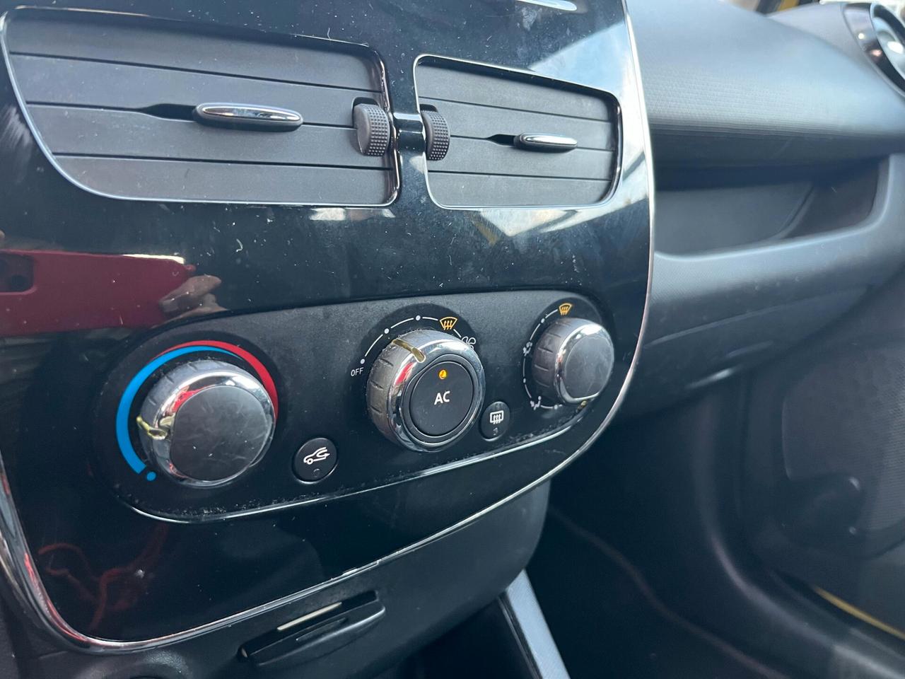 Renault Clio 1.5 dCi 8V 75CV 5 porte Live
