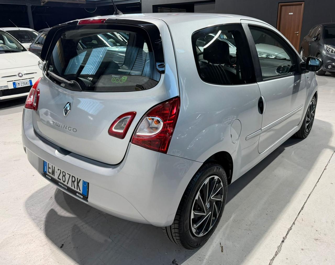 Renault Twingo Benzina Neopatentati