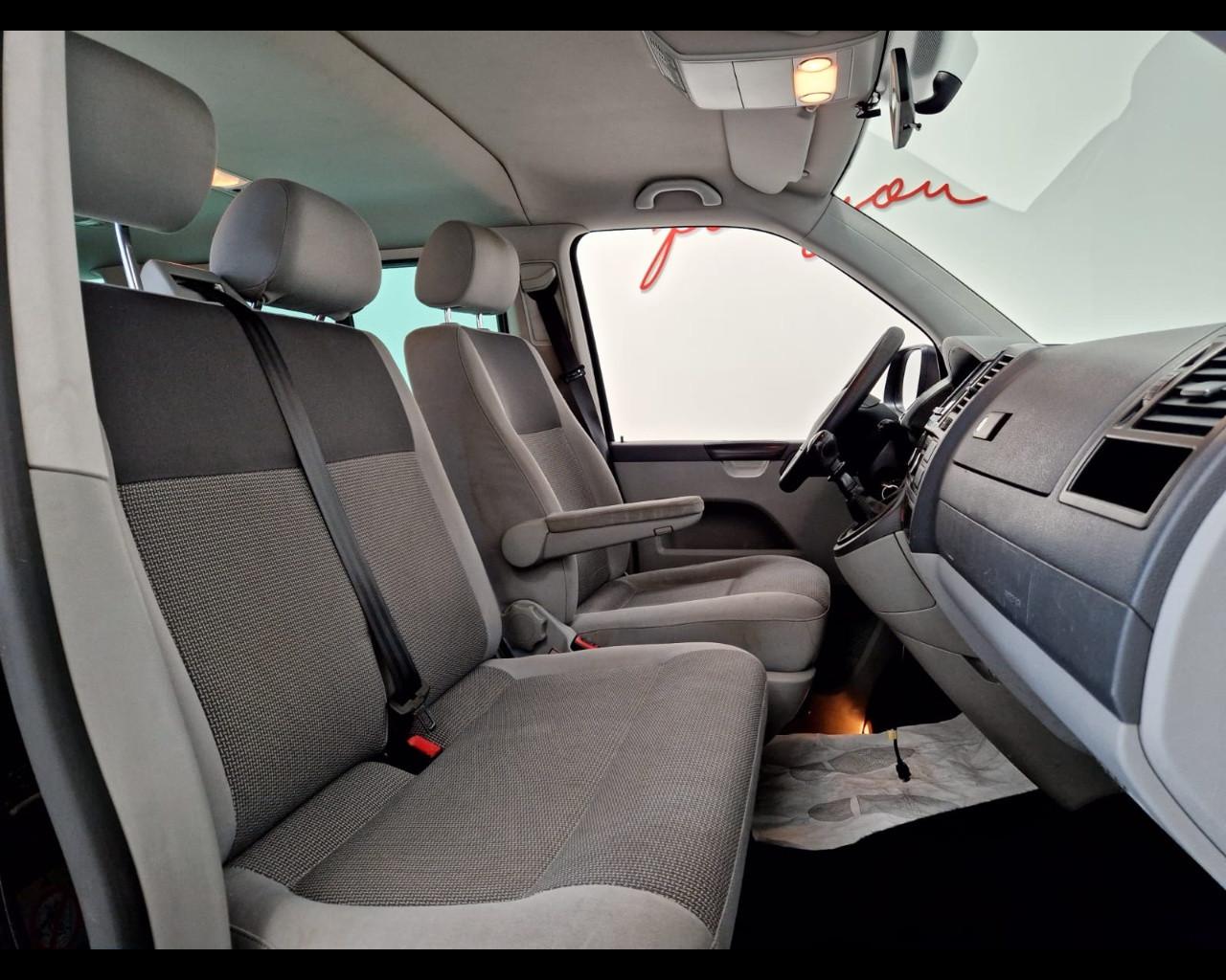 VOLKSWAGEN Multivan T5 2010 - Multivan 2.0 tdi Comfortline 140cv