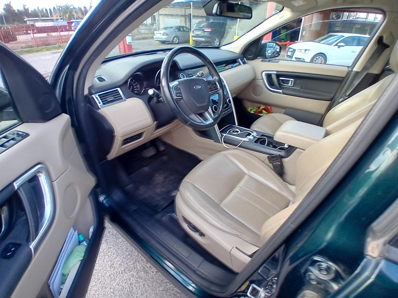 Land Rover Discovery Sport 2.0 TD4 180 CV HSE