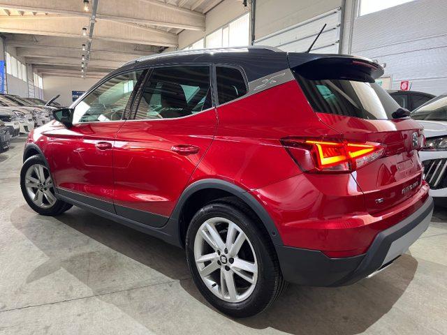 SEAT Arona 1.0 TGI FR FULL LED/NAVI/TELECAM/PARK/UNICO PROP.