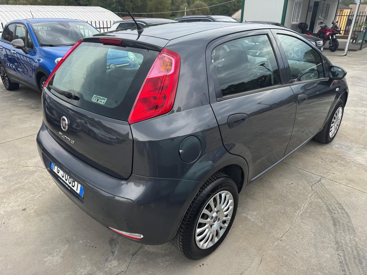 Fiat Punto 1.4 NATURAL POWER/CAR PLAY