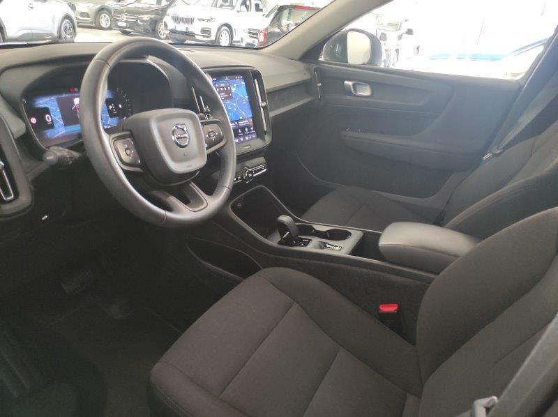 VOLVO XC40 (2017-->) - XC40 B3 automatico Core