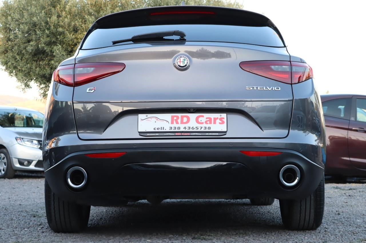 Alfa Romeo Stelvio 2.2 Turbodiesel 210 CV AT8 Q4 Executive