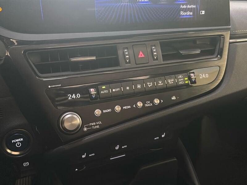 Lexus ES 300h Executive