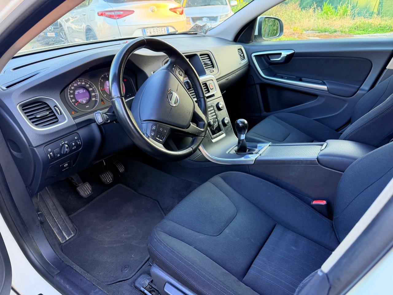 Volvo V60 D3 Summum 2.0 163cv Euro 5 2011