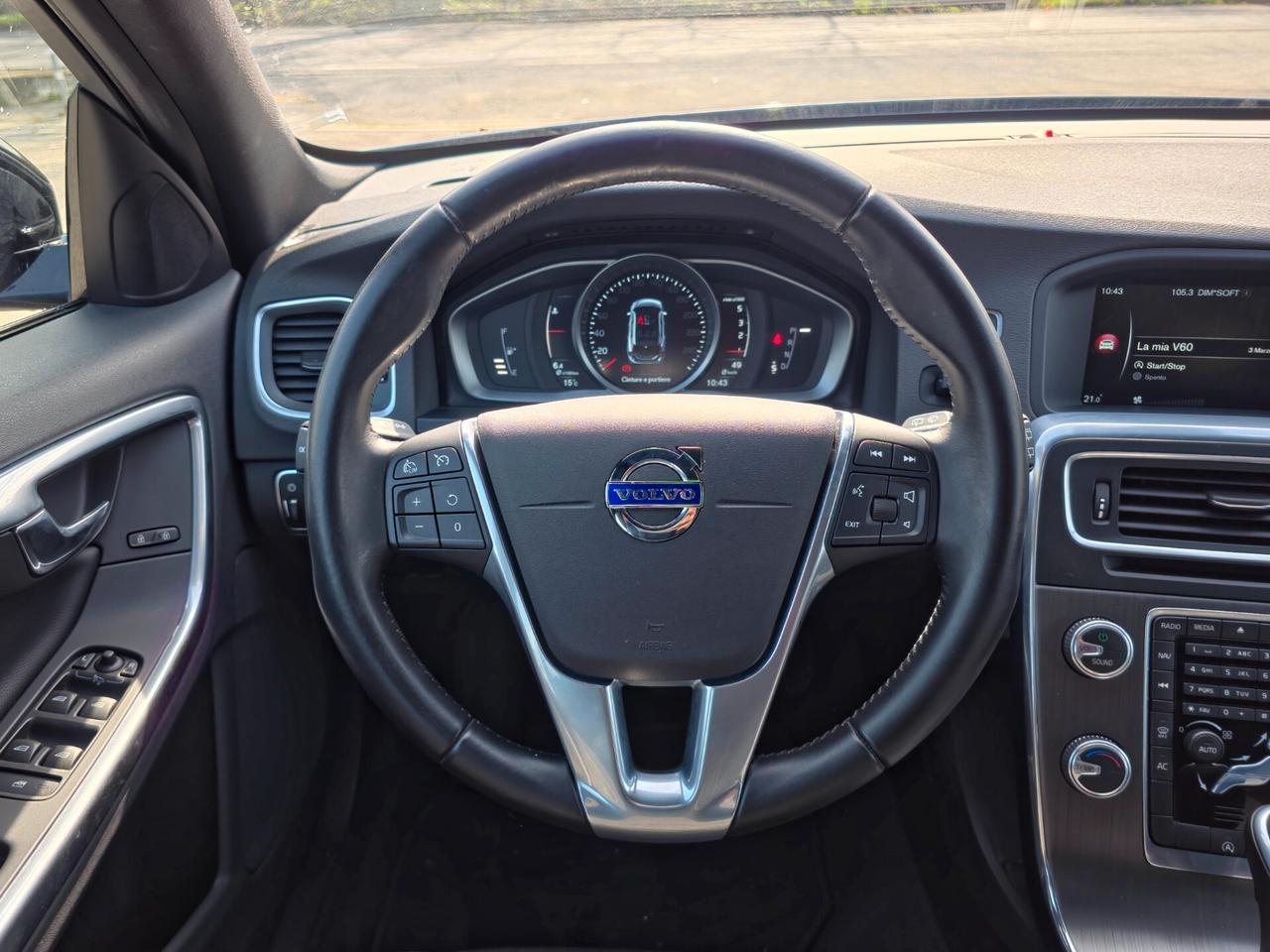 Volvo V60 Cross Country CV-150 D3 Geartronic Summum 2016-E6 Automatico