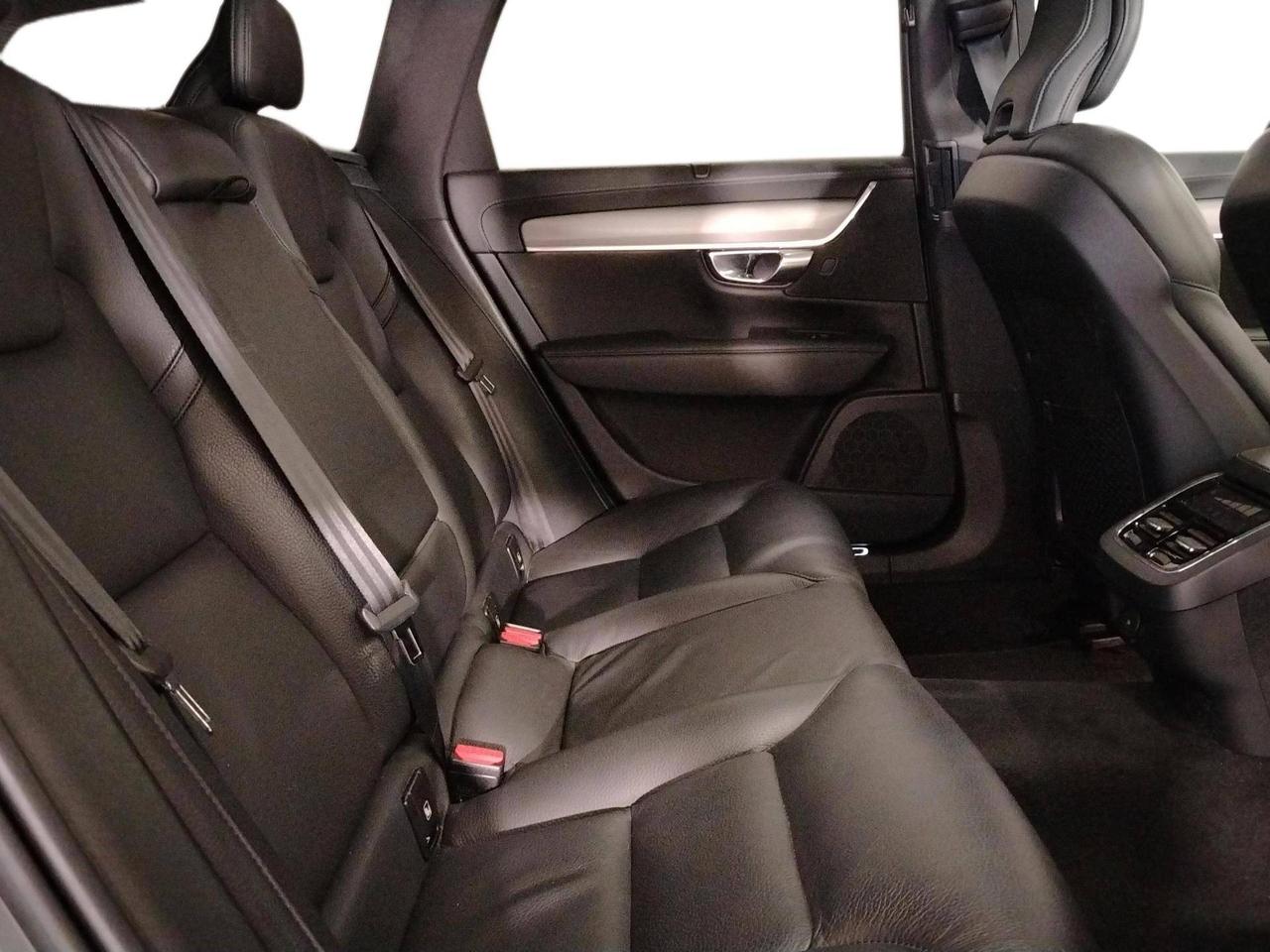 Volvo V90 Cross Country 2.0 b5 Ultimate awd