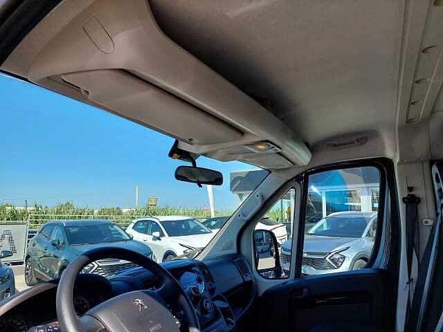 Peugeot Boxer 330 BlueHDi 120CV Combi Comfort