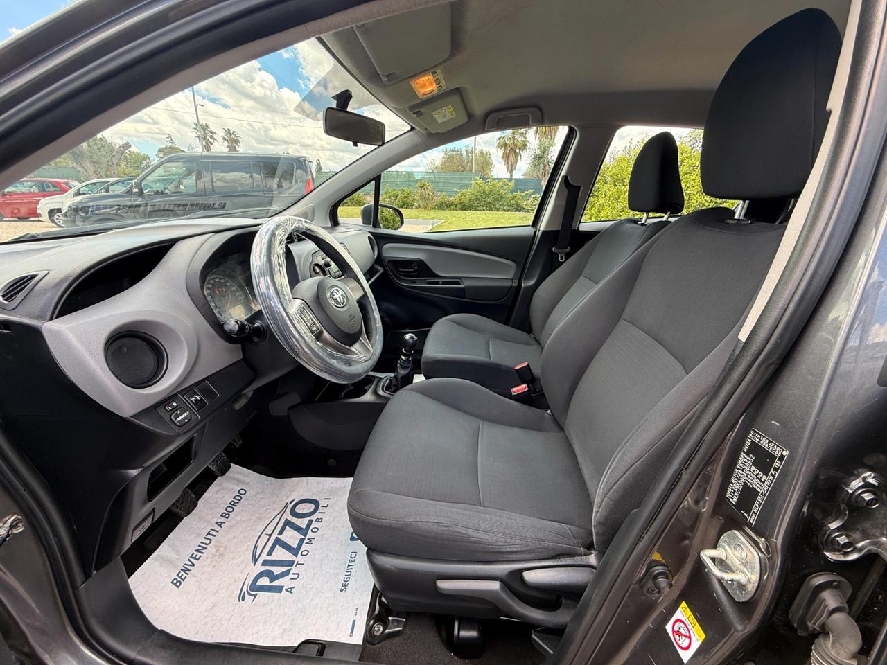 Toyota Yaris 1.4 D-4D 90CV 5 porte Lounge