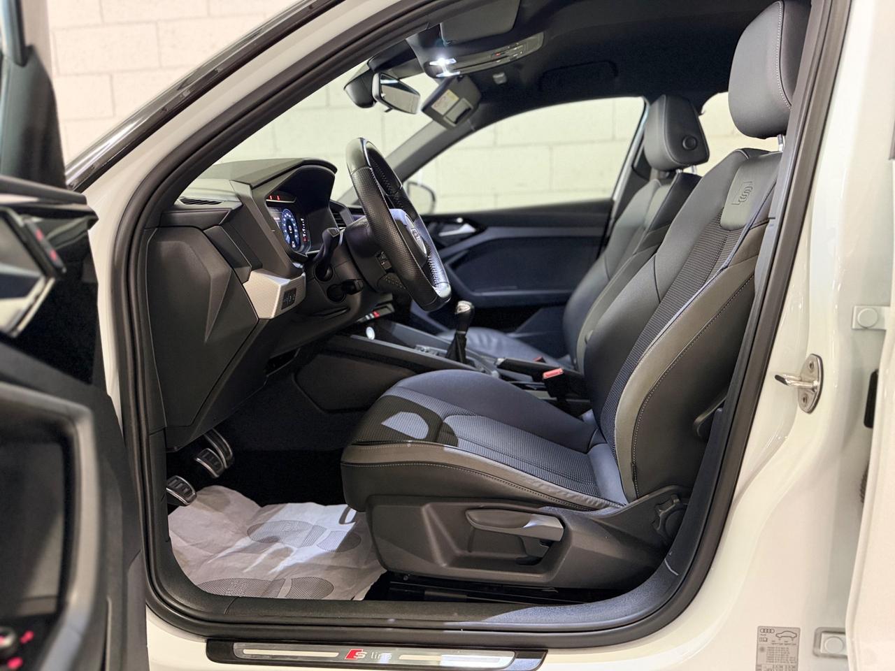 Audi A1 SPB 25 TFSI Identity Black s-line