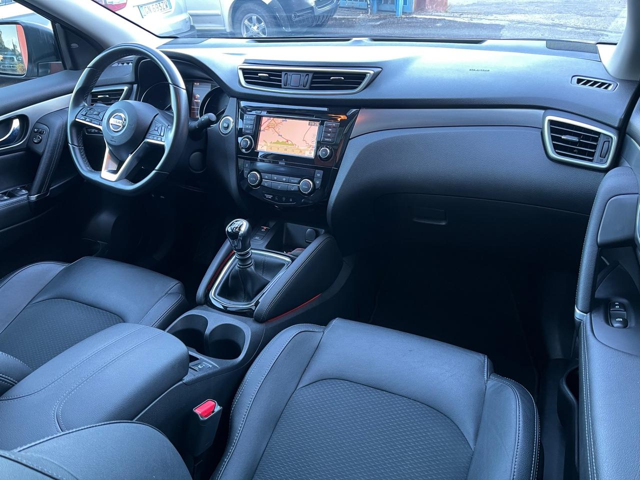Nissan Qashqai 1.5 dCi115 CV Tekna-solokm57000-
