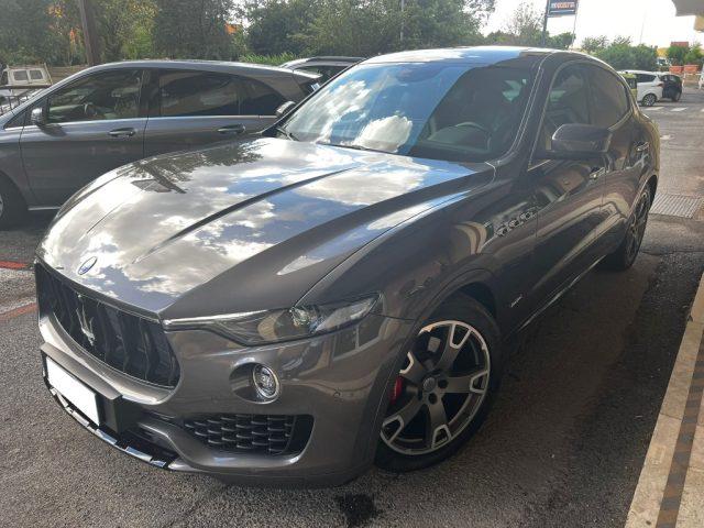 MASERATI Levante V6 Diesel 275 CV AWD Gransport