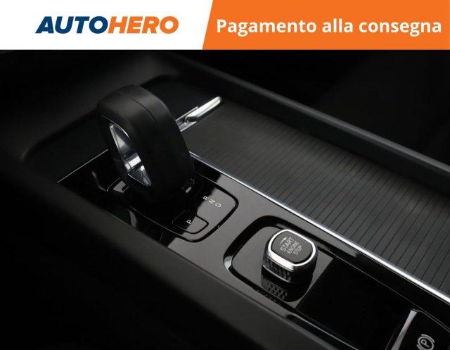 VOLVO XC60 B4 (d) AWD Geartronic Momentum Pro