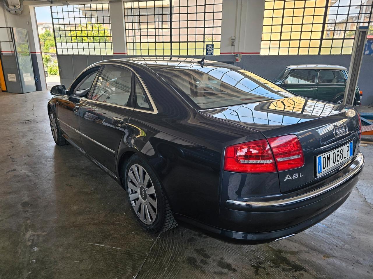 Audi A8 L 6.0 W12 quattro tiptronic