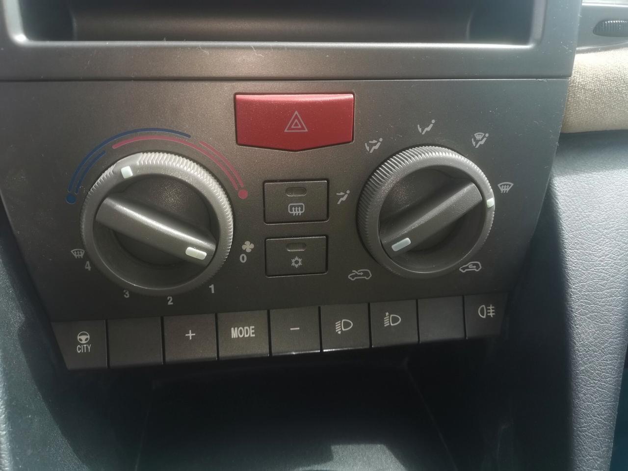 Lancia Ypsilon Multijet 16V Argento 1.3 MJT 70CV 2005