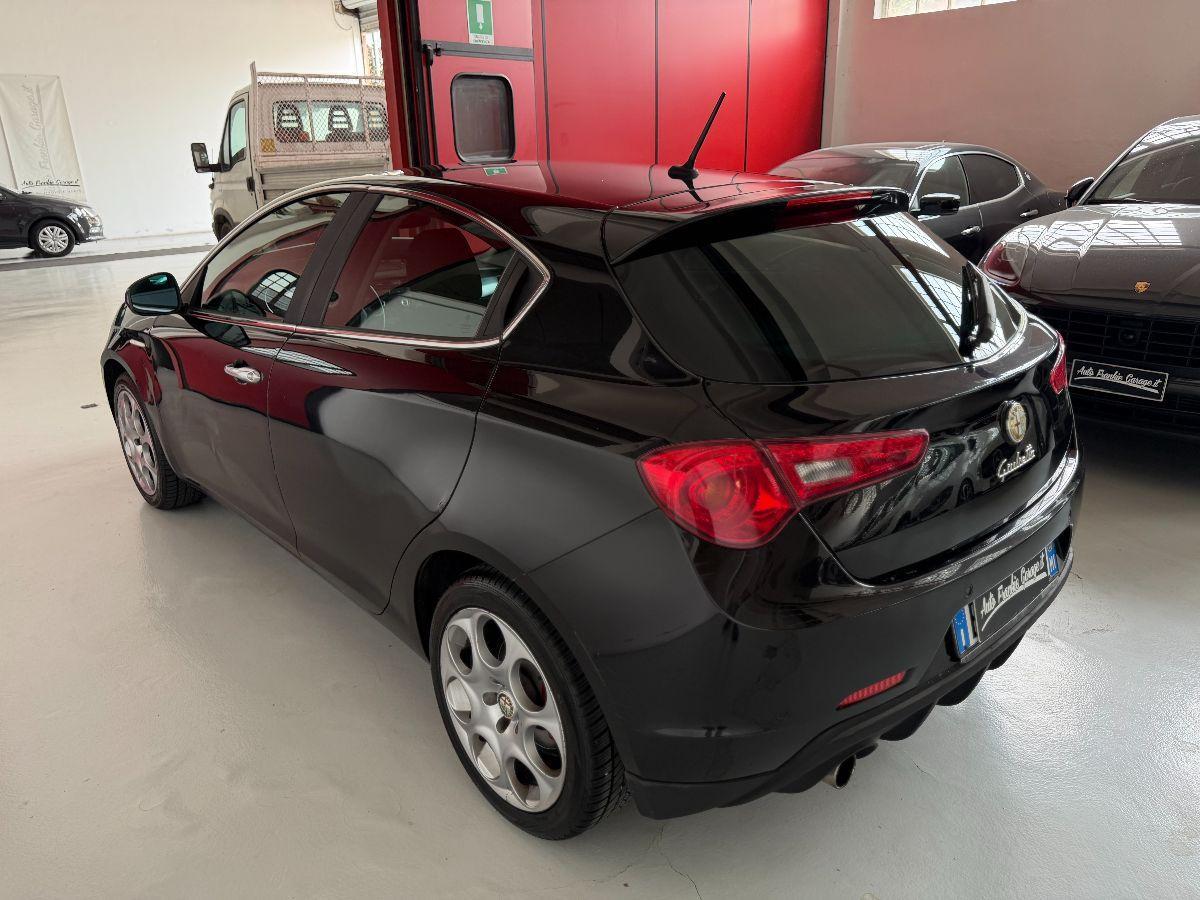 ALFA ROMEO - Giulietta - 1.4 Turbo MultiAir Distinctive