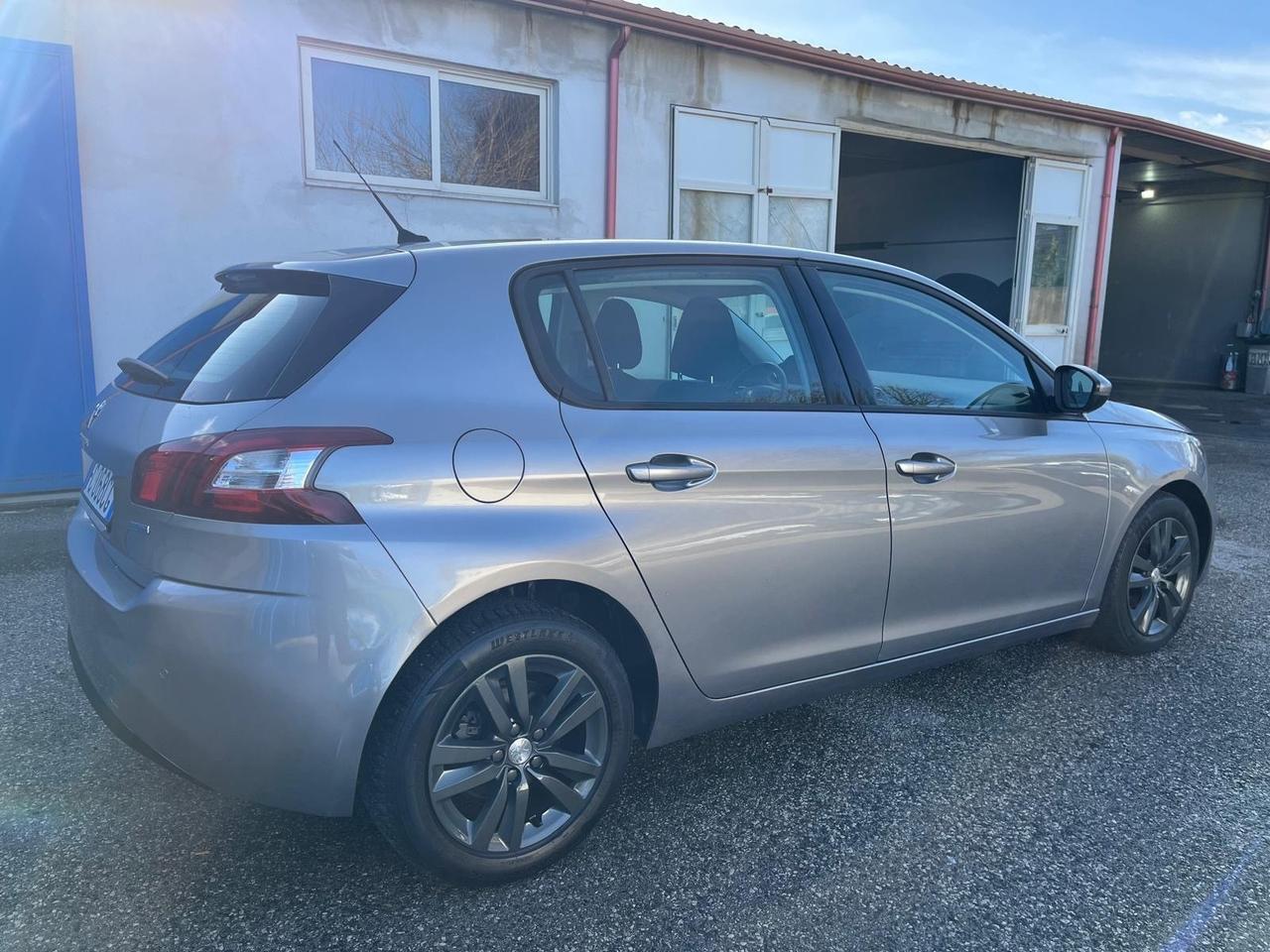 Peugeot 308-5P-1.4 bluehdi-km 100000-2016