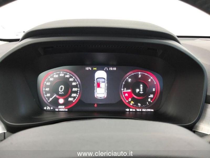 Volvo XC40 D4 AWD Geartronic Momentum