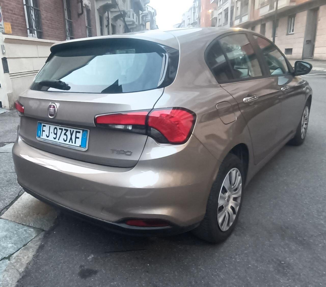 Fiat Tipo 1.6 Mjt S&S 5 porte Easy