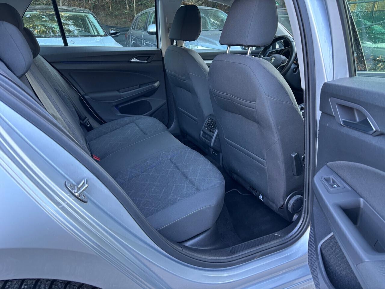 Volkswagen Golf 1.5 TGI METANO DSG Life OK Neopatentati