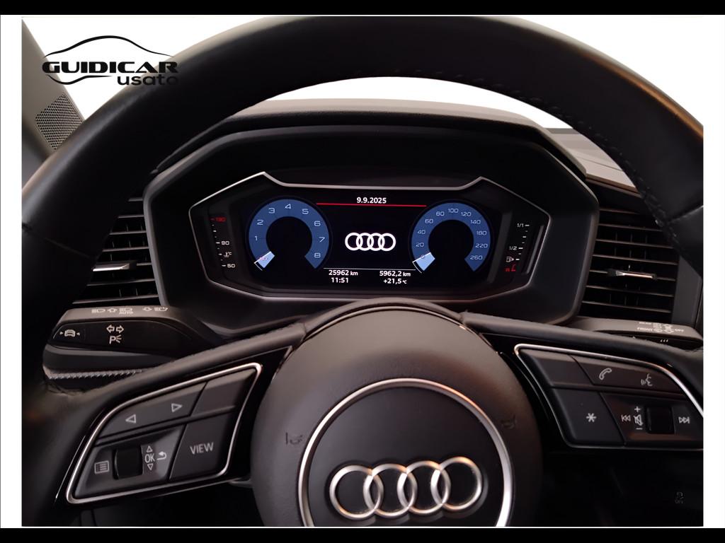 AUDI A1 II 2022 allstreet - A1 allstreet 30 1.0 tfsi Identity Contrast 110cv s tronic