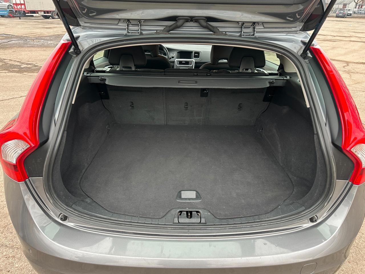 Volvo V60 Cross Country D3 Geartronic Business