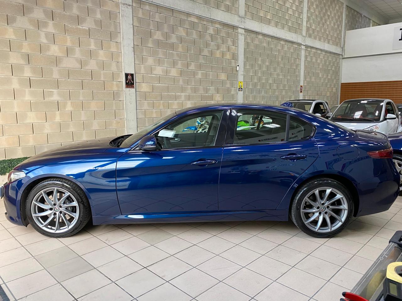 Alfa Romeo Giulia 2.2 Turbodiesel 210 CV AT8 AWD Q4 Veloce Ti