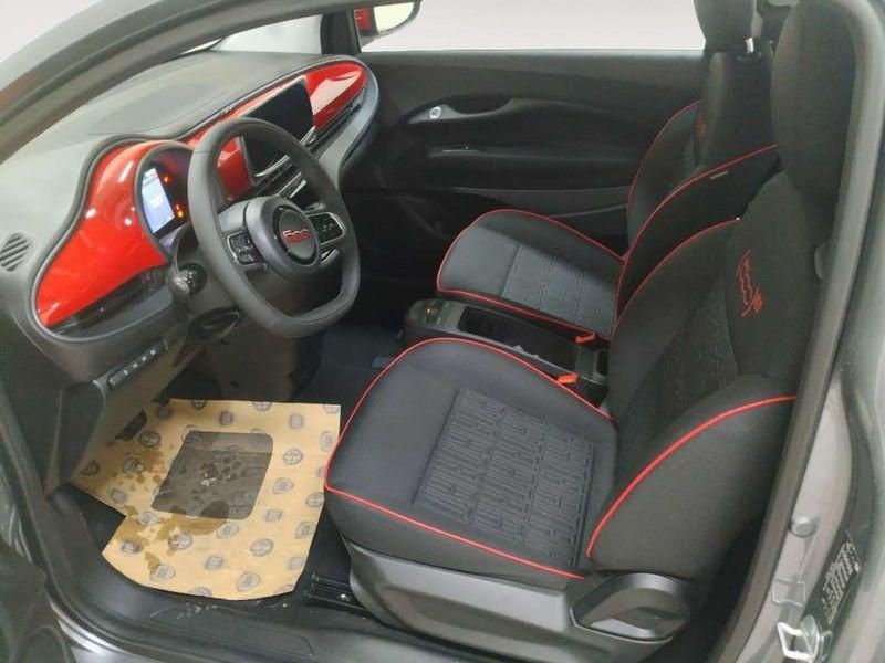 FIAT 500 500e 42 kWh (Red)