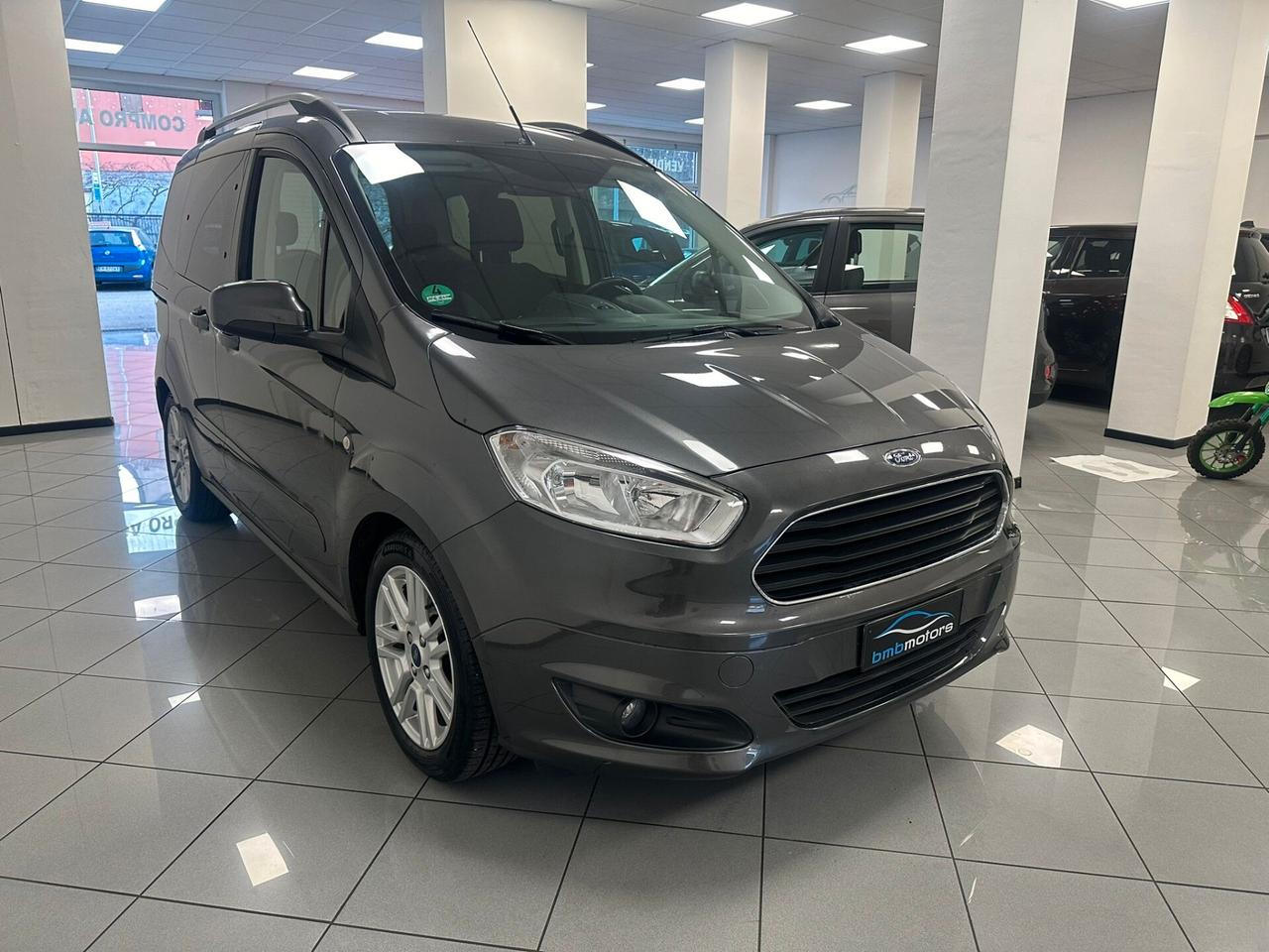 Ford Tourneo Courier 1.0 EcoBoost 100 CV Titanium