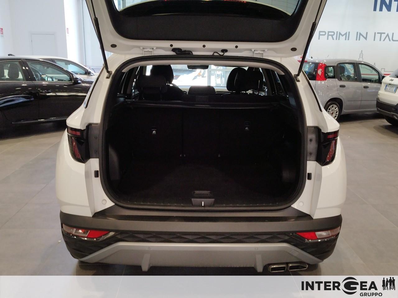 HYUNDAI Tucson 1.6 hev Xline 2wd auto