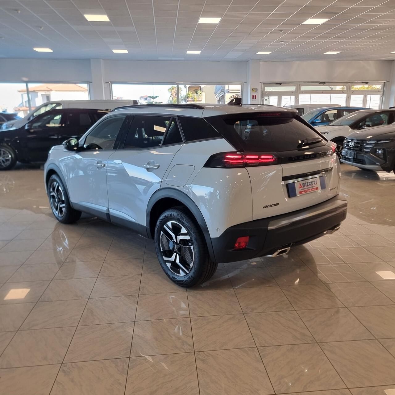 PEUGEOT 2008 ALLURE 1.2 Hybrid 136cv e-DCS6 cambio automatico S&S