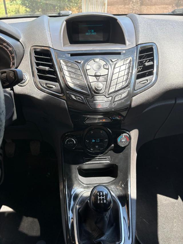 FORD Fiesta 1.6 TDCi 95CV 5 porte Titanium