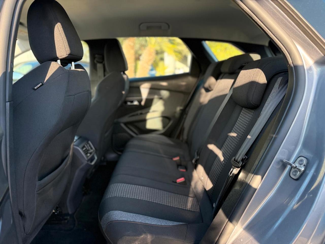 Peugeot 3008 BlueHDi 130 S&S Allure Pack