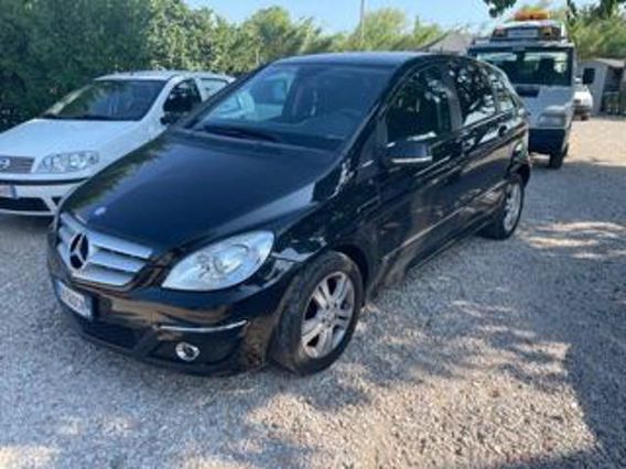 MERCEDES-BENZ B 180 NGT BlueEFFICIENCY Executive