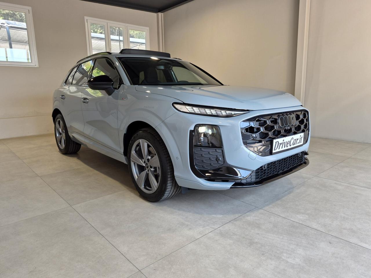 Audi Q3 TDI S LINE EDITION 150CV S-TRONIC *NUOVO MODELLO* TETTO LED PLUS CARPLAY RETROCAM. WIRELESS V. PRIVACY