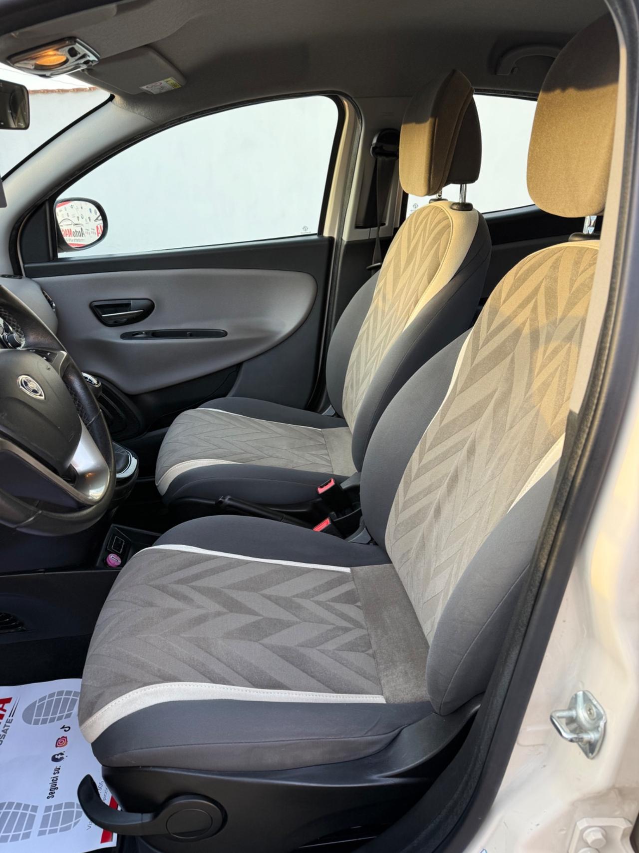 Lancia Ypsilon 1.2 69 CV 5 porte GPL Ecochic Gold