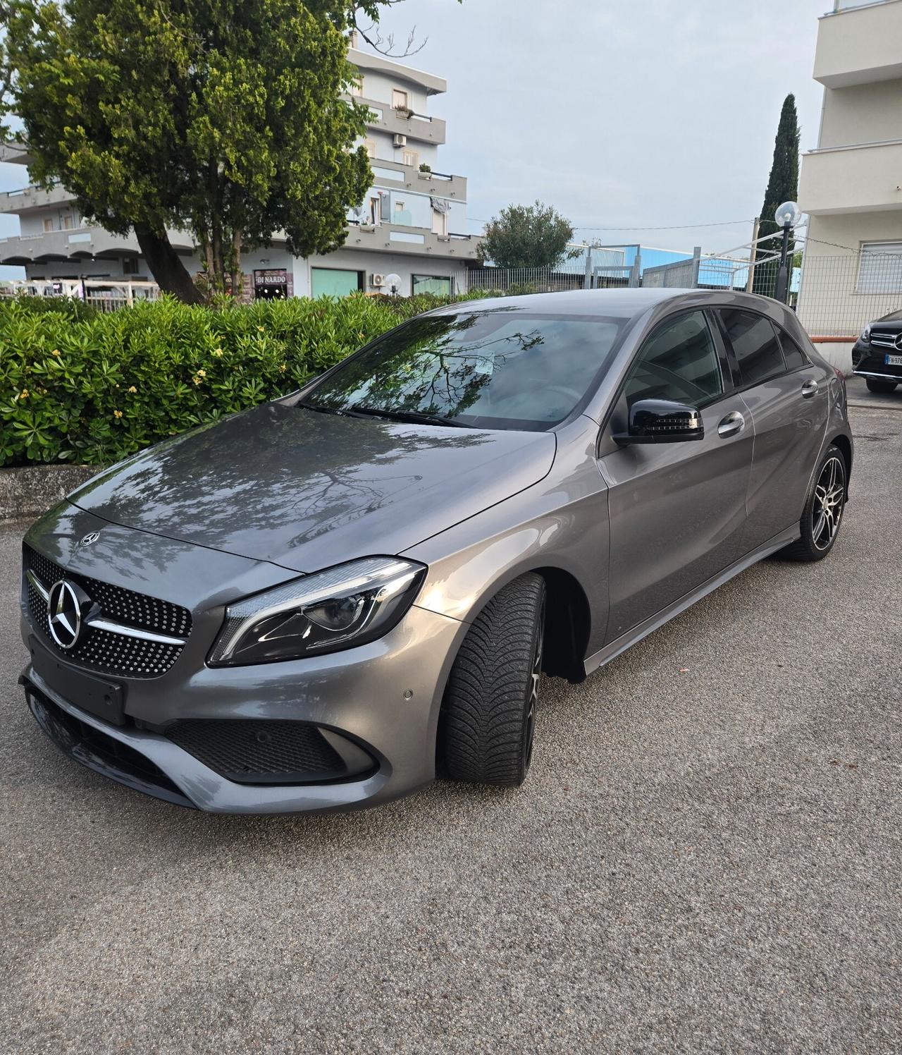 Mercedes-benz A 200 AMG-Line Sport