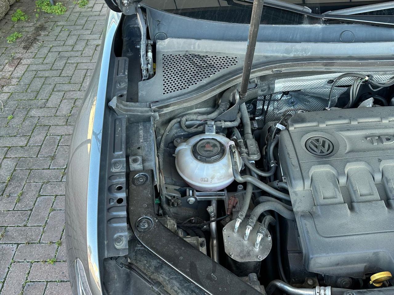 Volkswagen Tiguan Business 2.0 TDI #7045