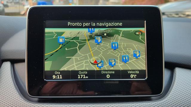 MERCEDES-BENZ B 180 B 180 d Edition Sports Tourer