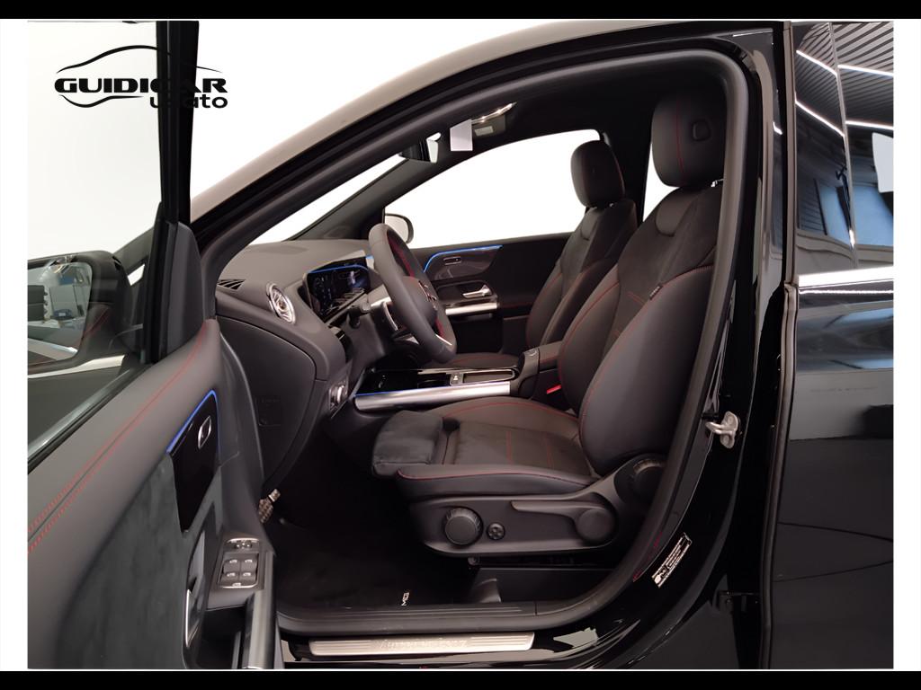 Mercedes-Benz Classe B - W247 2023 - B 180 d AMG Line Advanced Plus auto