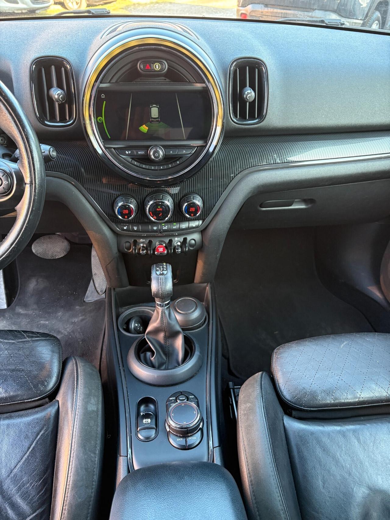 Mini Countryman 2.0 SD Hype Automatica-Unico Prop