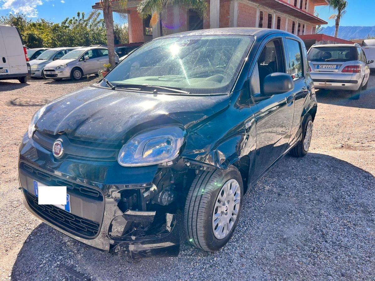 Fiat Panda 1.0 FireFly S&S Hybrid Pandina