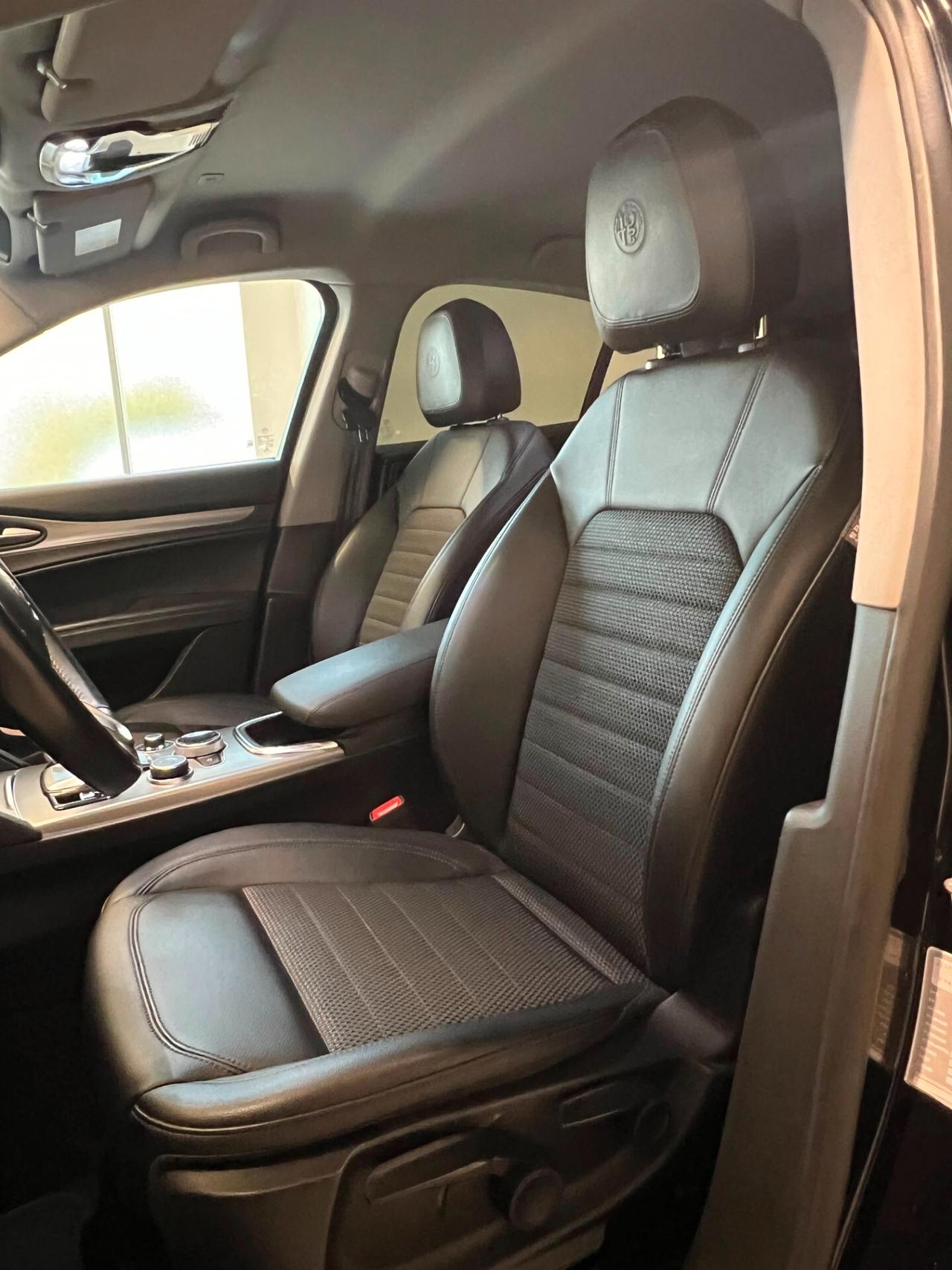 Alfa Romeo Stelvio 2.2 Turbodiesel 190 CV AT8 Q4 Executive "certificata "