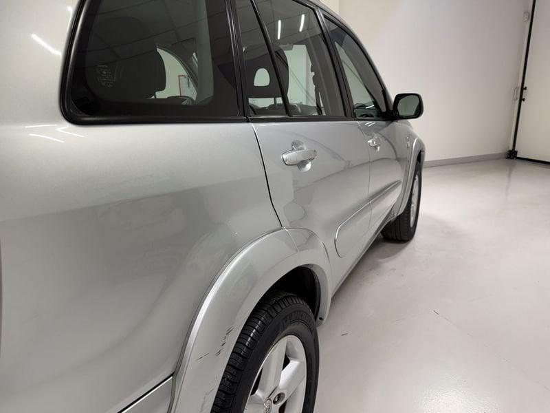 Toyota RAV4 RAV4 2.0 Tdi D-4D cat 5 porte Sol