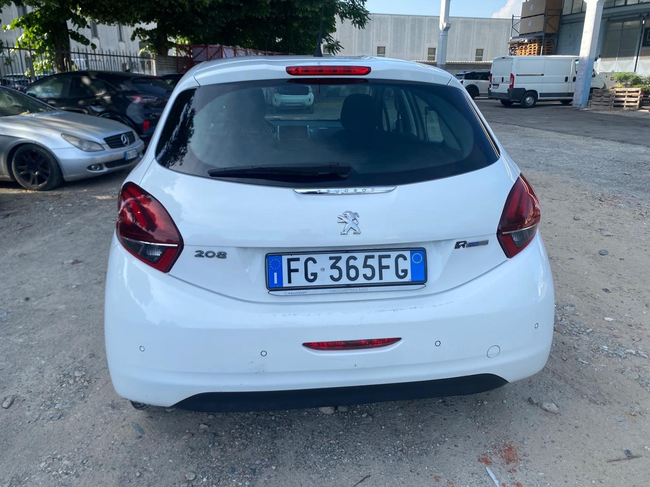 Peugeot 208 PureTech 82 5p. GPL Active